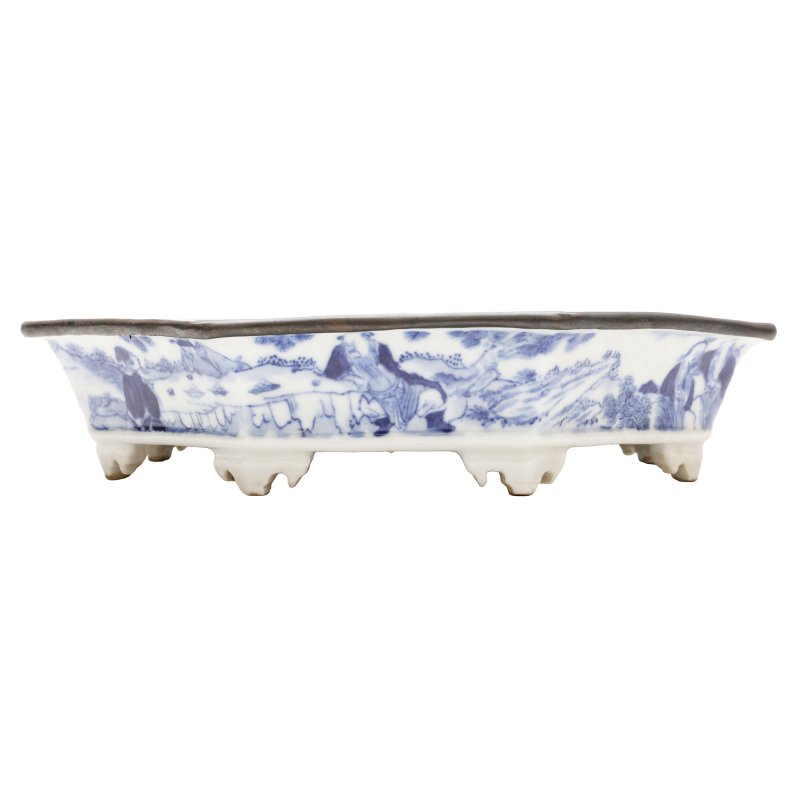 清十八/十九世紀 青花八方花盆托 | A Chinese blue and white octagonal jardinière stand, Qing dynasty, 18th/19th century - 图3