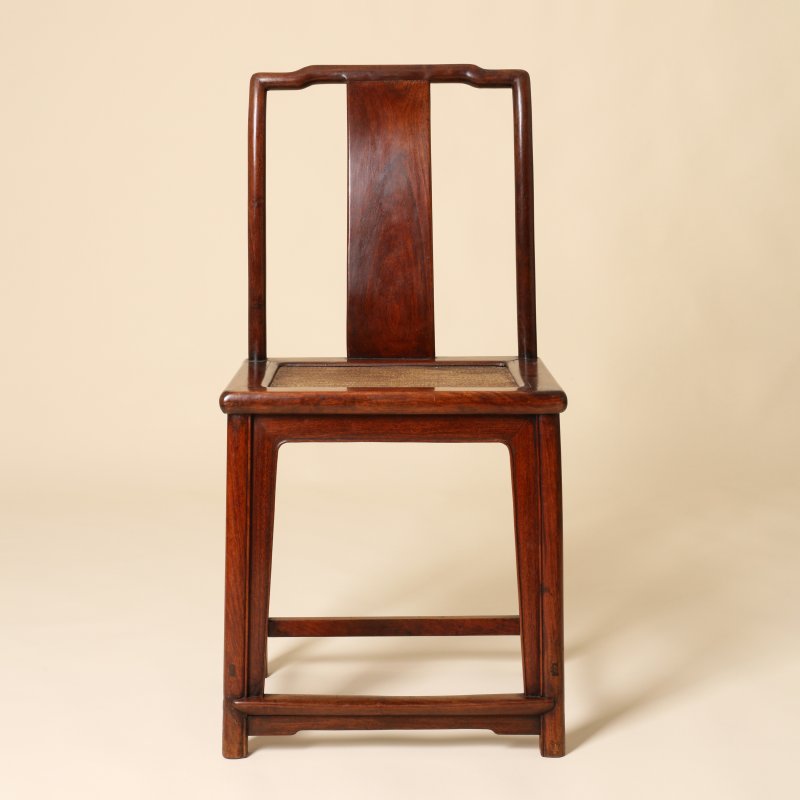 清十八/十九世紀 花梨木燈掛椅 | A Chinese huali yoke-back side chair, dengguayi, Qing dynasty, 18th/19th century - 图3