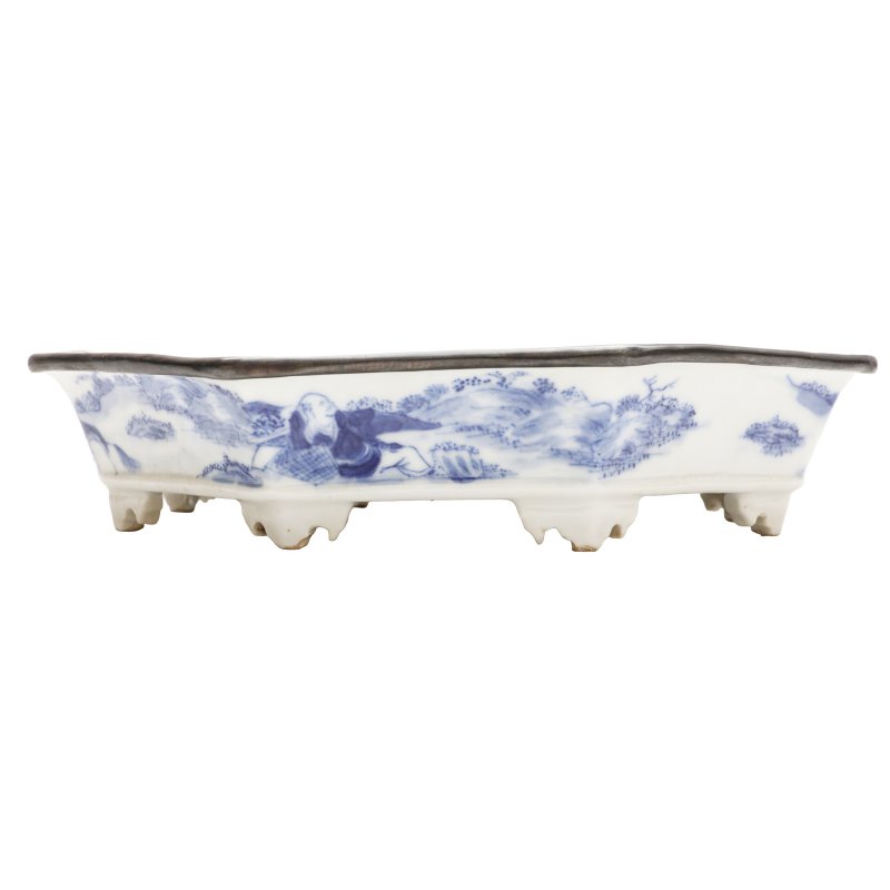 清十八/十九世紀 青花八方花盆托 | A Chinese blue and white octagonal jardinière stand, Qing dynasty, 18th/19th century - 图4