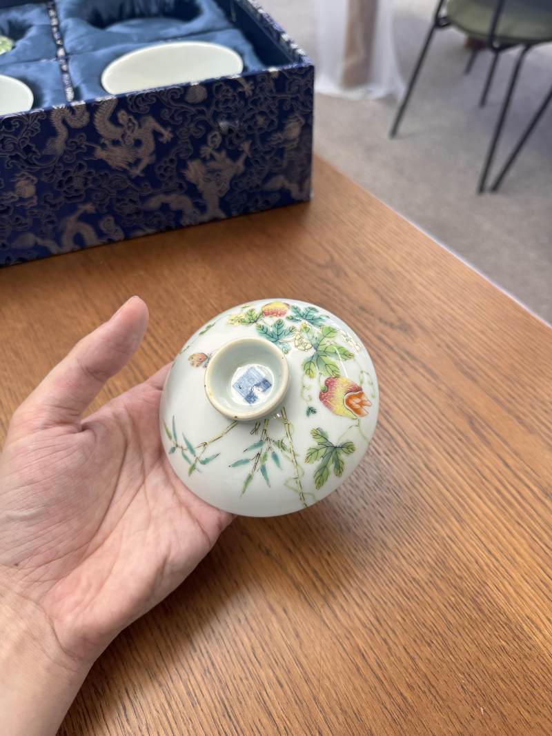 清道光 粉彩癩瓜紋蓋盌一對 《大清道光年製》款 | Santos Collection | A pair of fine Chinese famille-rose 'bitter melon' bowls and covers, Qing dynasty, Daoguang mark and period - 图62
