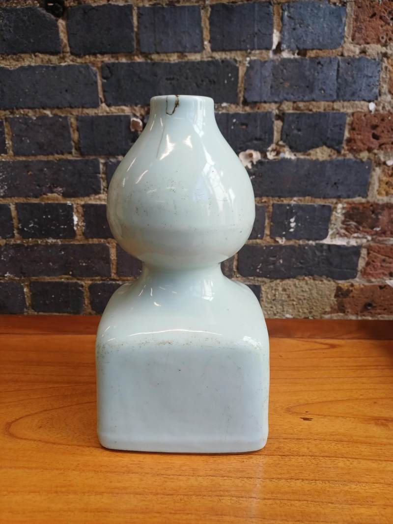 清十九世紀 青釉瓶 《大清乾隆年製》款 | A Chinese monochrome celadon-glazed vase, Qing dynasty, 19th century - 图6