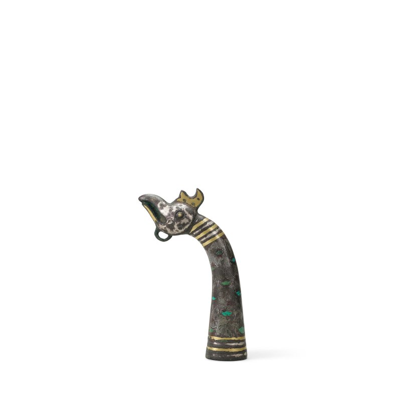 銅錯金銀嵌松石鳥首形飾件 | A GOLD, SILVER AND TURQUOISE-INLAID BRONZE 'BIRD' FINIAL - 图2
