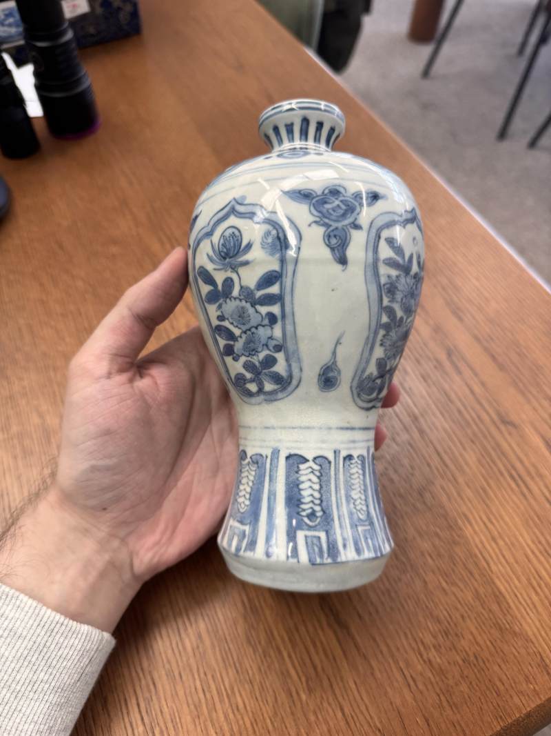 明十六世紀 青花花卉紋梅瓶 | Santos Collection | A Chinese blue and white 'floral' vase, meiping, Ming dynasty, 16th century - 图18