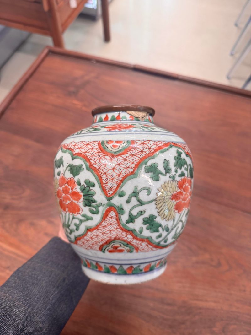 過渡期 五彩穿花鳳紋罐 | A Chinese wucai 'phoenix' jar, Transitional period, 17th century - 图24
