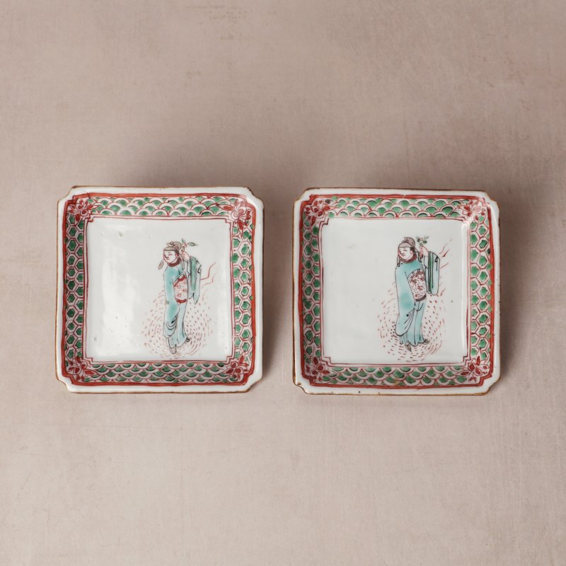 明天啟 古染付五彩高士圖方盤一對 | Santos Collection | A pair of Chinese kosometsuke wucai square dishes, Ming dynasty, Tianqi period - 图5