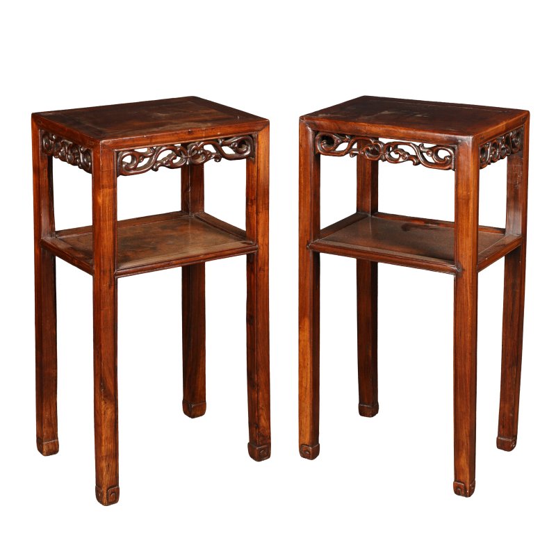 清十九世紀 紅木花幾一對 | A pair of Chinese hongmu jardinière stands, 19th century