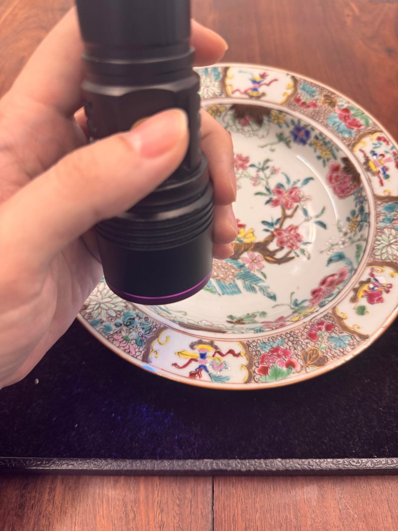 清雍正 粉彩壽鹿圖紋盤 | A Chinese famille-rose 'deer' dish, Qing dynasty, Yongzheng period - 图10