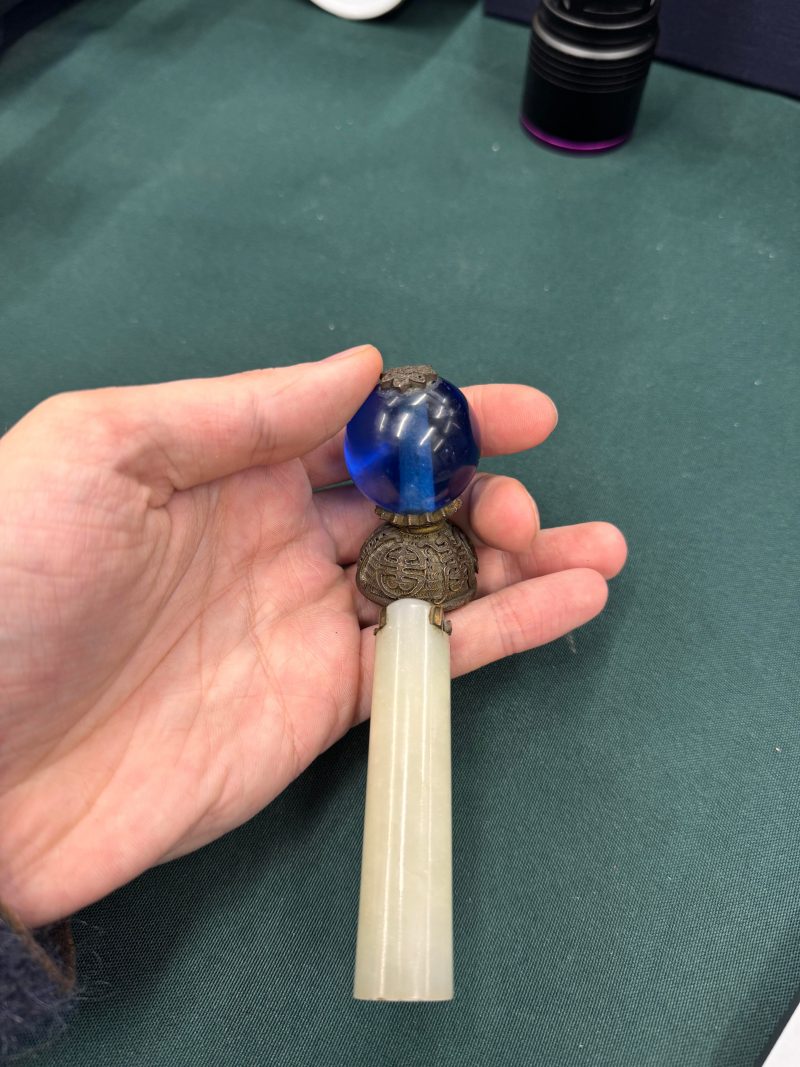 清 青玉北京藍料帽頂 | A Chinese celadon jade and peking glass mandarin hat finial, Qing dynasty - 图6