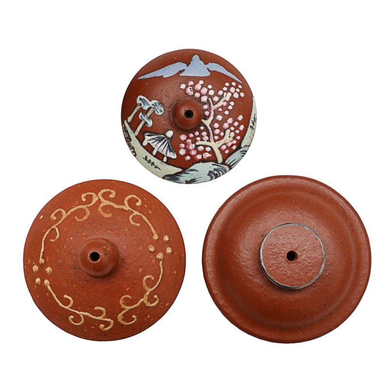 二十世紀 宜興紫砂蓋壺 一組三件 | Three Chinese Yixing zisha teapots and covers, 20th century - 图6