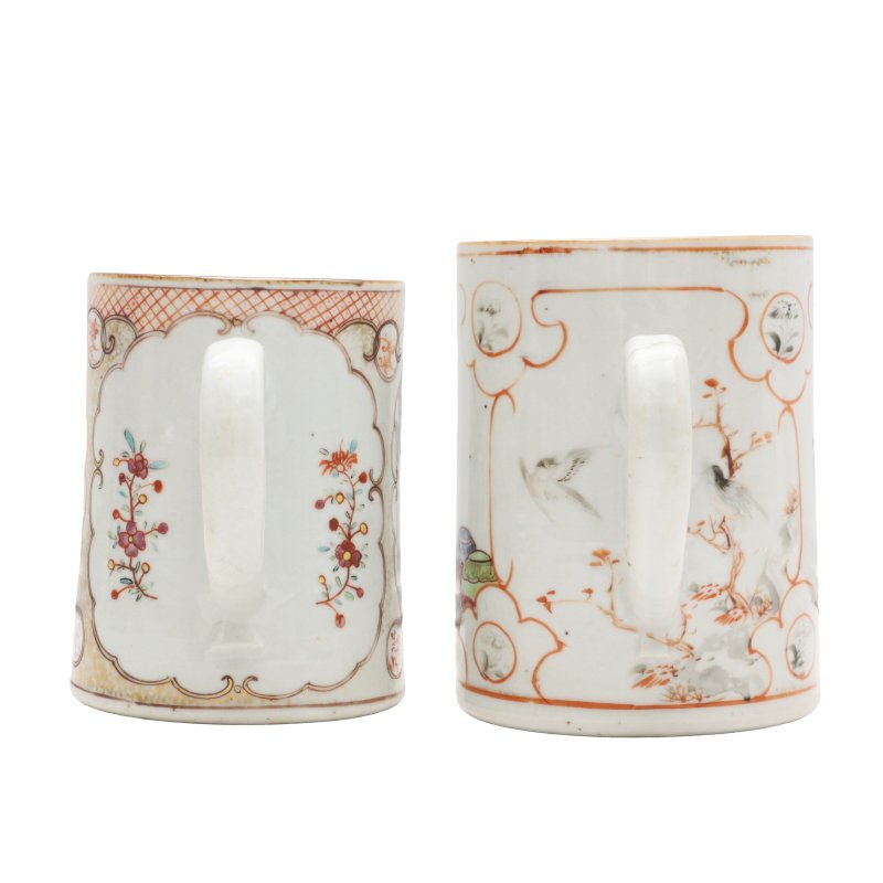 清十八世紀 粉彩人物故事圖馬克盃一組兩件 | Two Chinese famille-rose 'figural mugs, Qing dynasty, 18th century - 图2