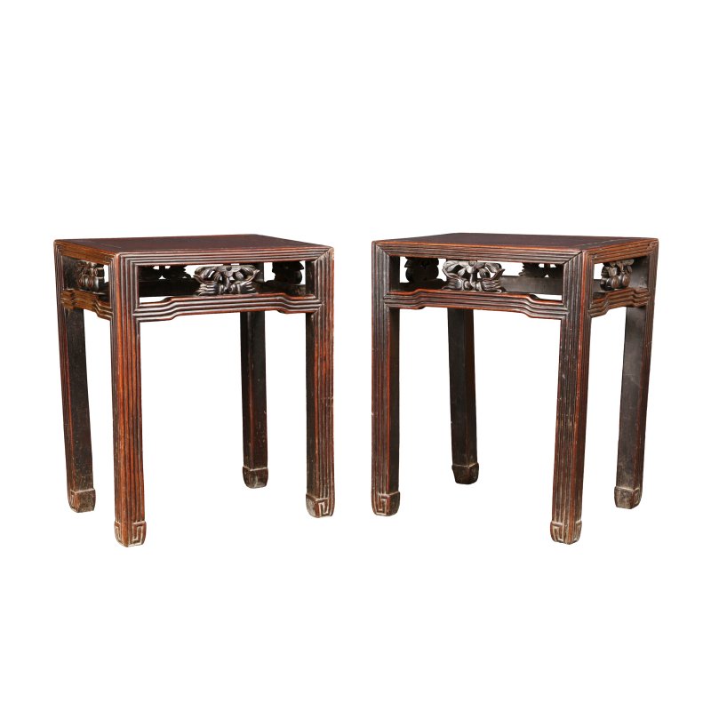 十九/二十世紀 紅木方凳一對 | A pair of Chinese hongmu square-shaped stools, 19th/20th century - 图2