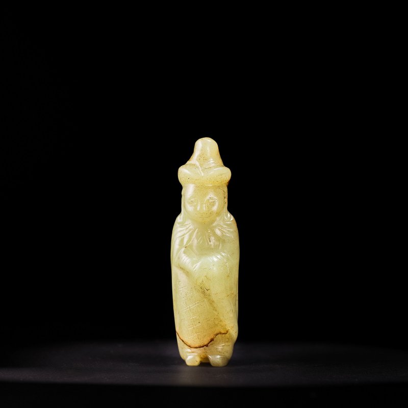 宋或以後 黃玉胡人像 | A YELLOW-JADE FIGURE OF A FOREIGNER - 图1