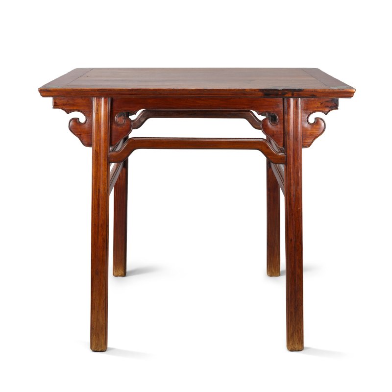 黃花梨如意雲紋桌 | A HUANGHUALI TABLE - 图3