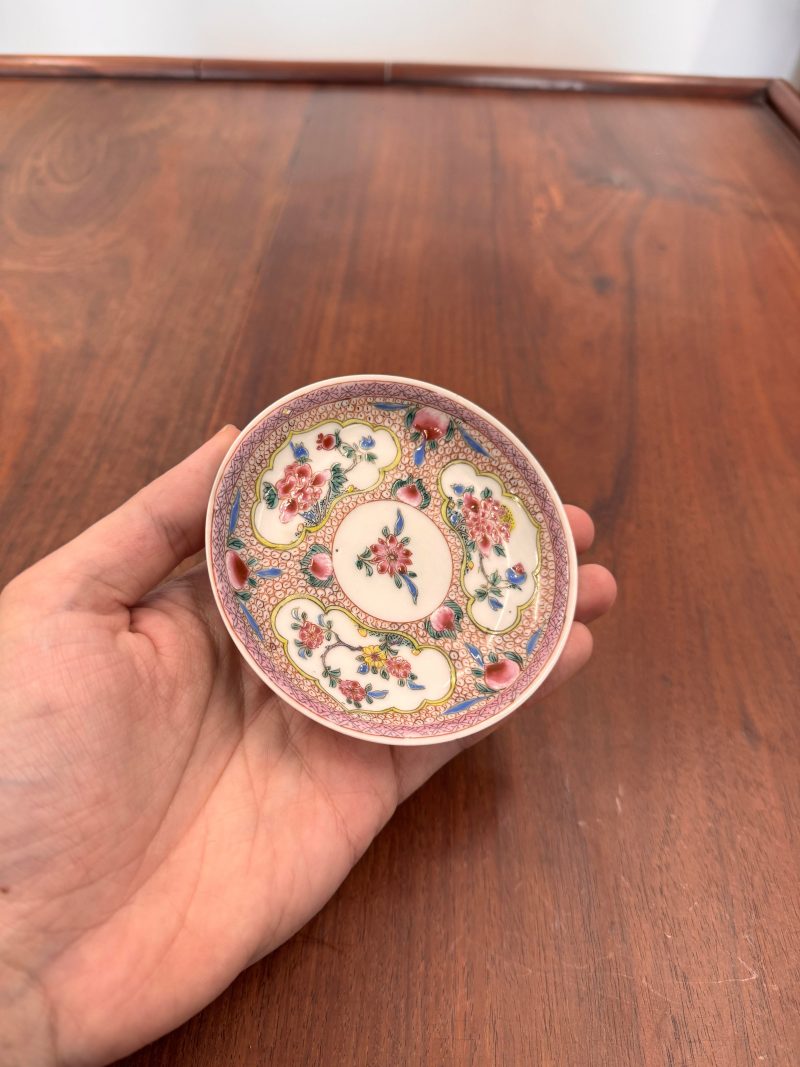 清雍正 外銷花卉紋薄胎盃及小盤兩對 | A pair of Chinese 'eggshell' famille-rose ‘floral’ cups and saucers, Qing dynasty, Yongzheng period - 图30