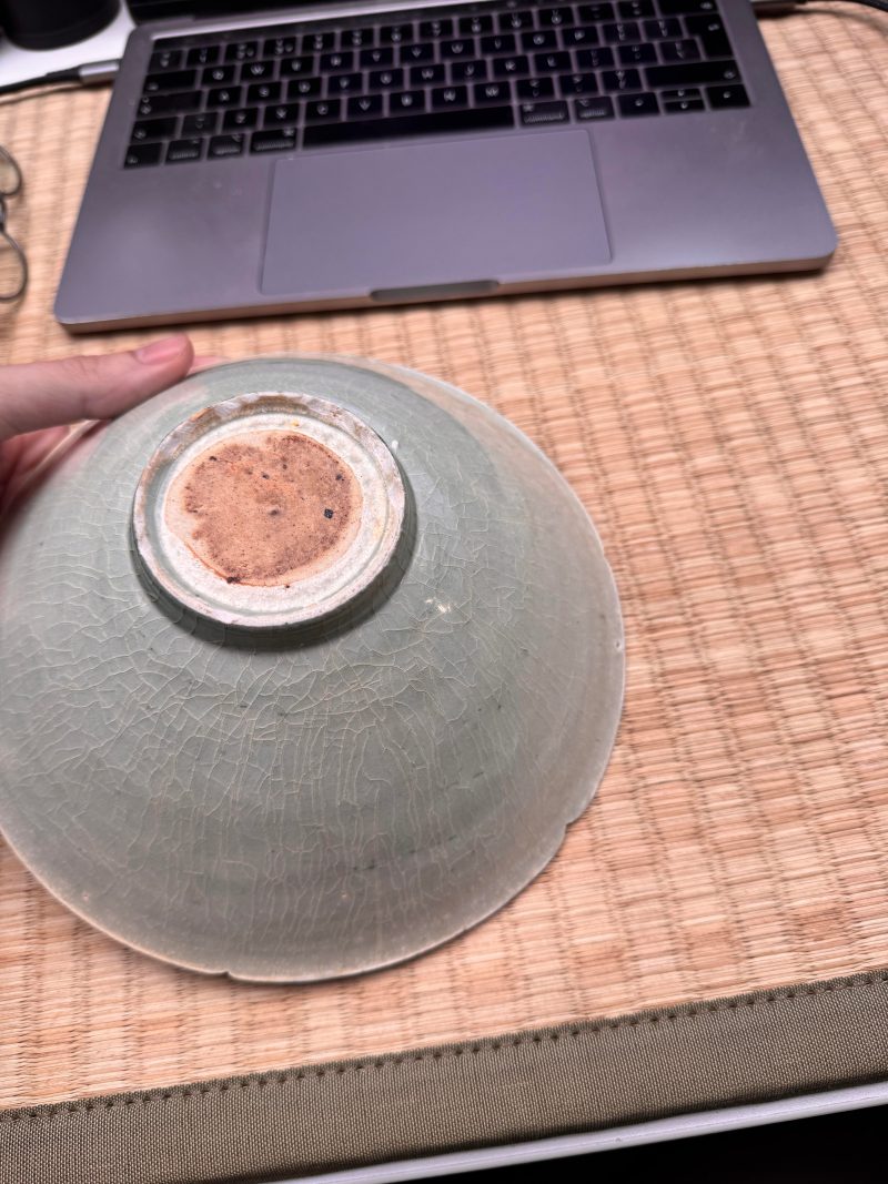 南宋 青白釉刻牡丹紋笠式盌 | Santos Collection | A Chinese Qingbai 'peony' carved bowl, Southern Song dynasty - 图10