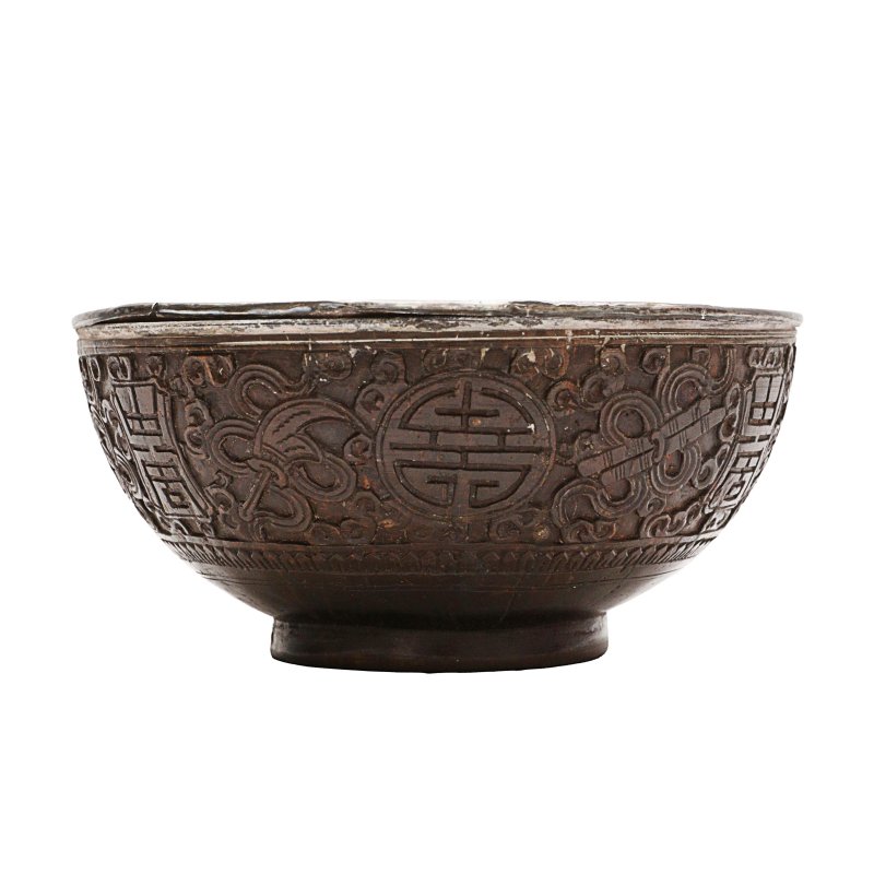 清十九世紀 椰雕盌及綠松石數珠 | A Chinese carved coconut bowl and turquoise beads, Qing dynasty, 19th century - 图4