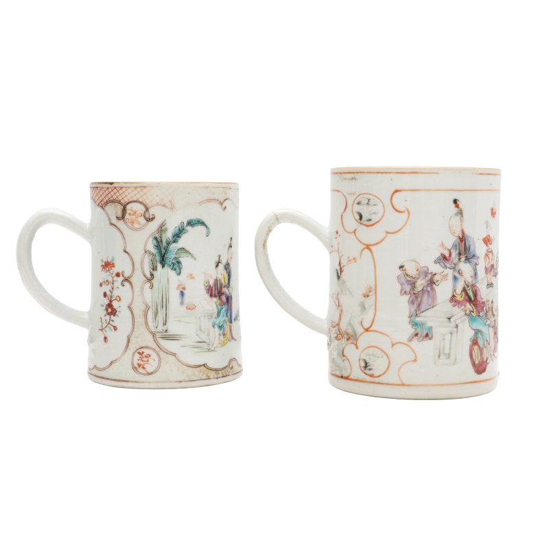 清十八世紀 粉彩人物故事圖馬克盃一組兩件 | Two Chinese famille-rose 'figural mugs, Qing dynasty, 18th century - 图3