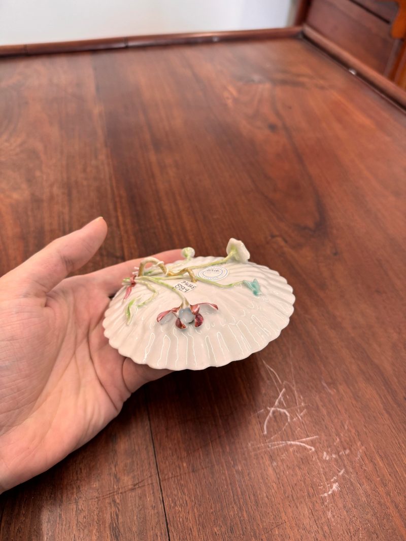 清雍正 粉彩荷塘金魚紋盃及小盤 | Santos Collection | A Chinese export famille-rose 'carp and lotus' cup and saucer, Qing dynasty, Yongzheng period - 图8