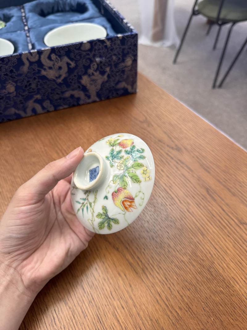 清道光 粉彩癩瓜紋蓋盌一對 《大清道光年製》款 | Santos Collection | A pair of fine Chinese famille-rose 'bitter melon' bowls and covers, Qing dynasty, Daoguang mark and period - 图63