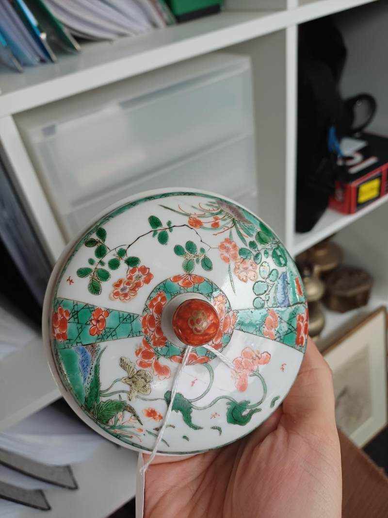清康熙 五彩花卉圖蓋罐 | A Chinese famille-verte double-handled 'floral' pot and cover, Qing dynasty, Kangxi period - 图21