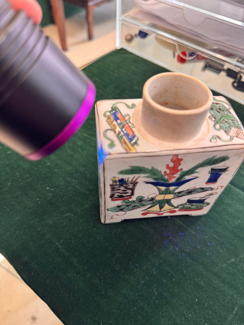清康熙 粉彩花卉紋茶蓋罐 | Santos Collection | A Chinese export famille-rose tea caddy, Qing dynasty, Kangxi period - 图20