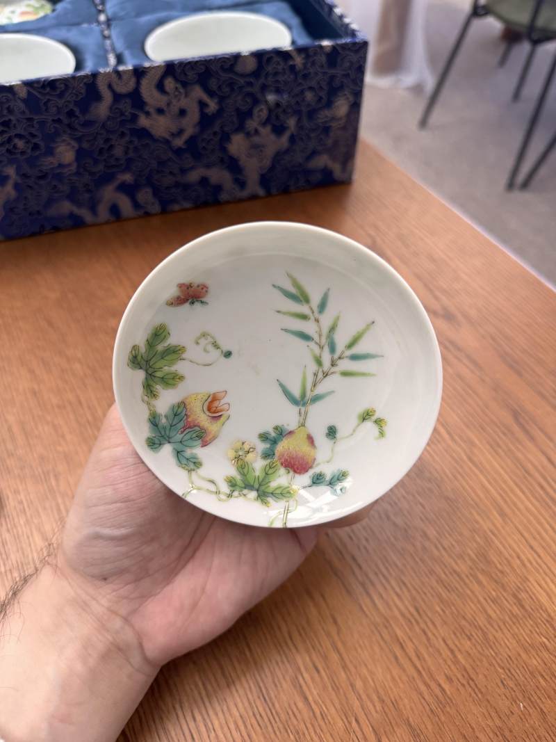 清道光 粉彩癩瓜紋蓋盌一對 《大清道光年製》款 | Santos Collection | A pair of fine Chinese famille-rose 'bitter melon' bowls and covers, Qing dynasty, Daoguang mark and period - 图3