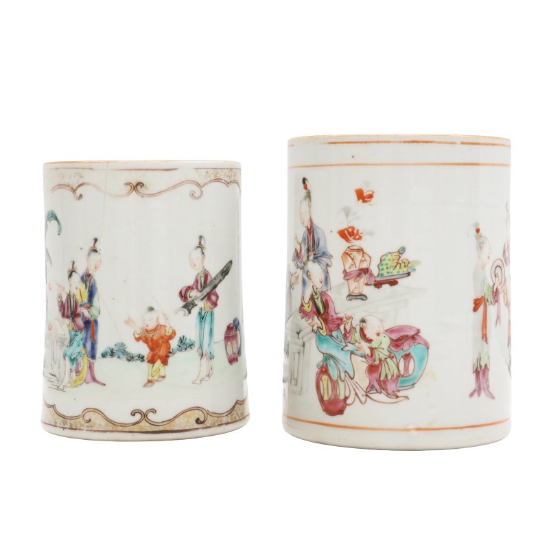 清十八世紀 粉彩人物故事圖馬克盃一組兩件 | Two Chinese famille-rose 'figural mugs, Qing dynasty, 18th century - 图4