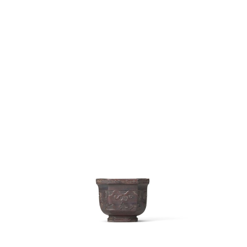 十八世紀 紫檀仿古八角杯 | A ZITAN ARCHAISTIC OCTAGONAL CUP - 图3