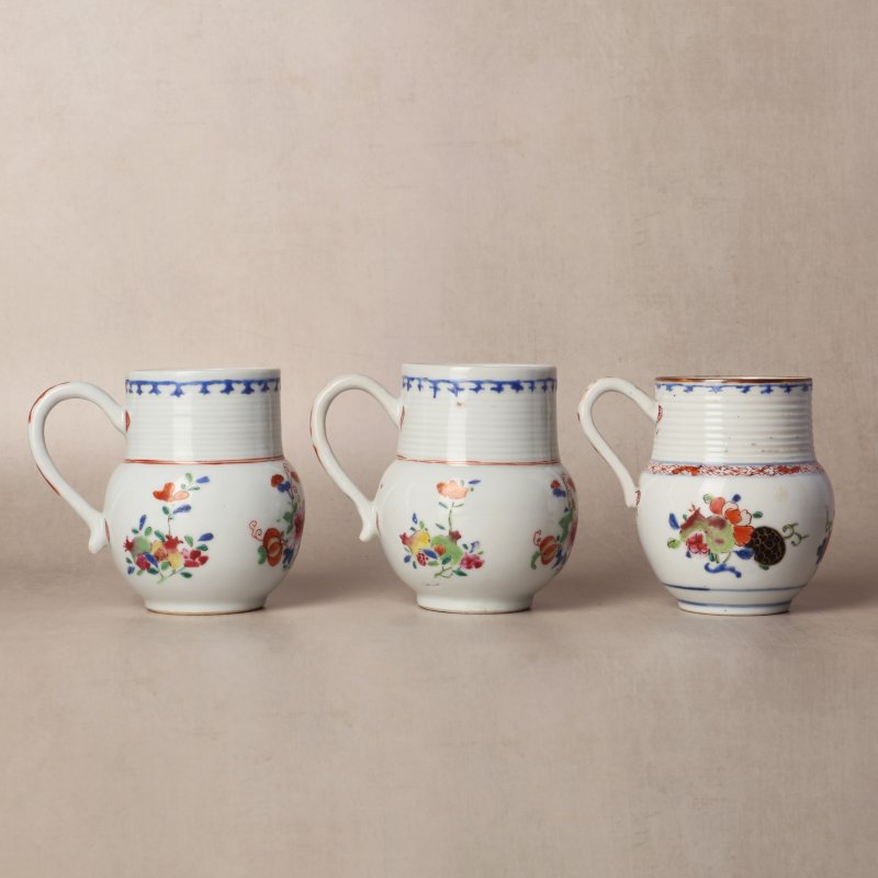 清乾隆 粉彩花卉紋馬克盃 | Santos Collection | A group of Chinese export famille-rose 'floral' mugs, Qing dynasty, Qianlong period - 图3