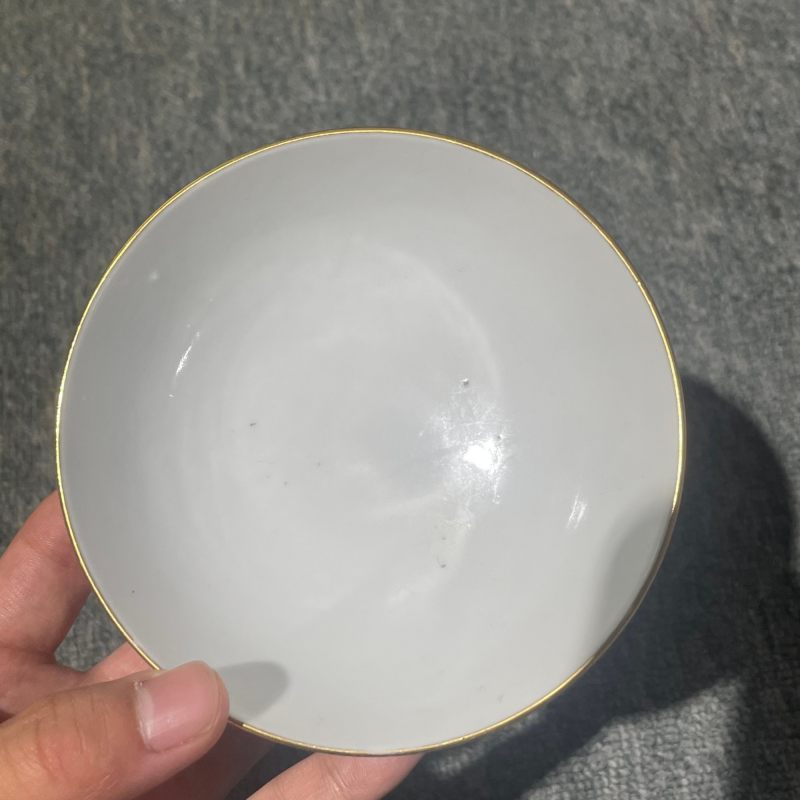 清宣统 白釉碗盘一组 - 图8