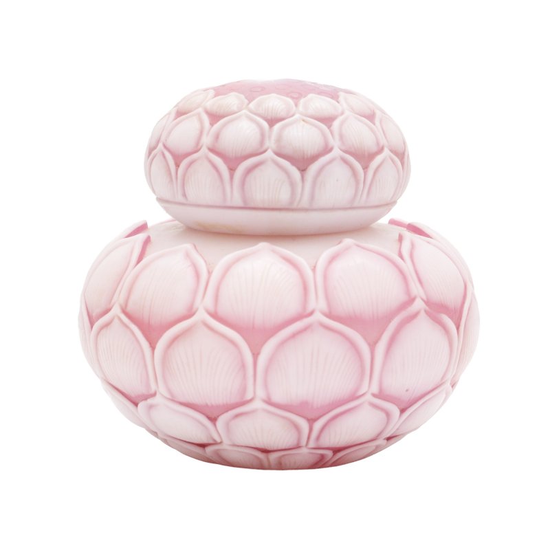 十九至二十世紀 京料雕蓮花紋蓋罐 《大清乾隆年製》款 | A Chinese Peking glass 'lotus' jar and cover, 19th-20th century