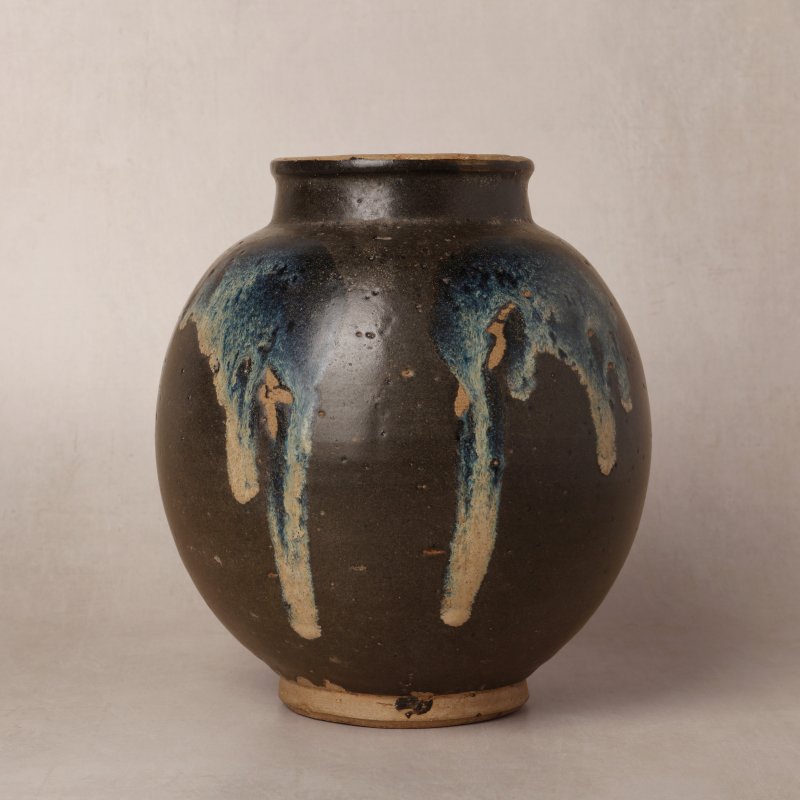 唐 黑釉藍斑罐 | A Chinese phosphatic-splashed handled jar, Tang dynasty
