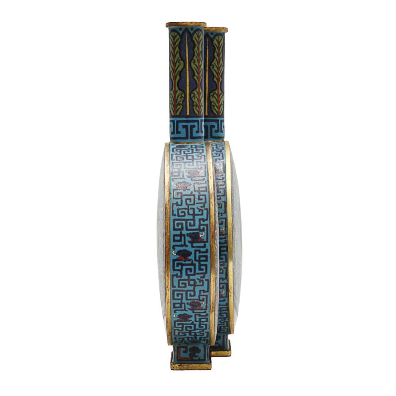 清十八/十九世紀 掐絲琺瑯龍紋雙聯瓶 | A Chinese cloisonné enamel 'dragon' conjoined vase, Qing dynasty, 18th/19th century