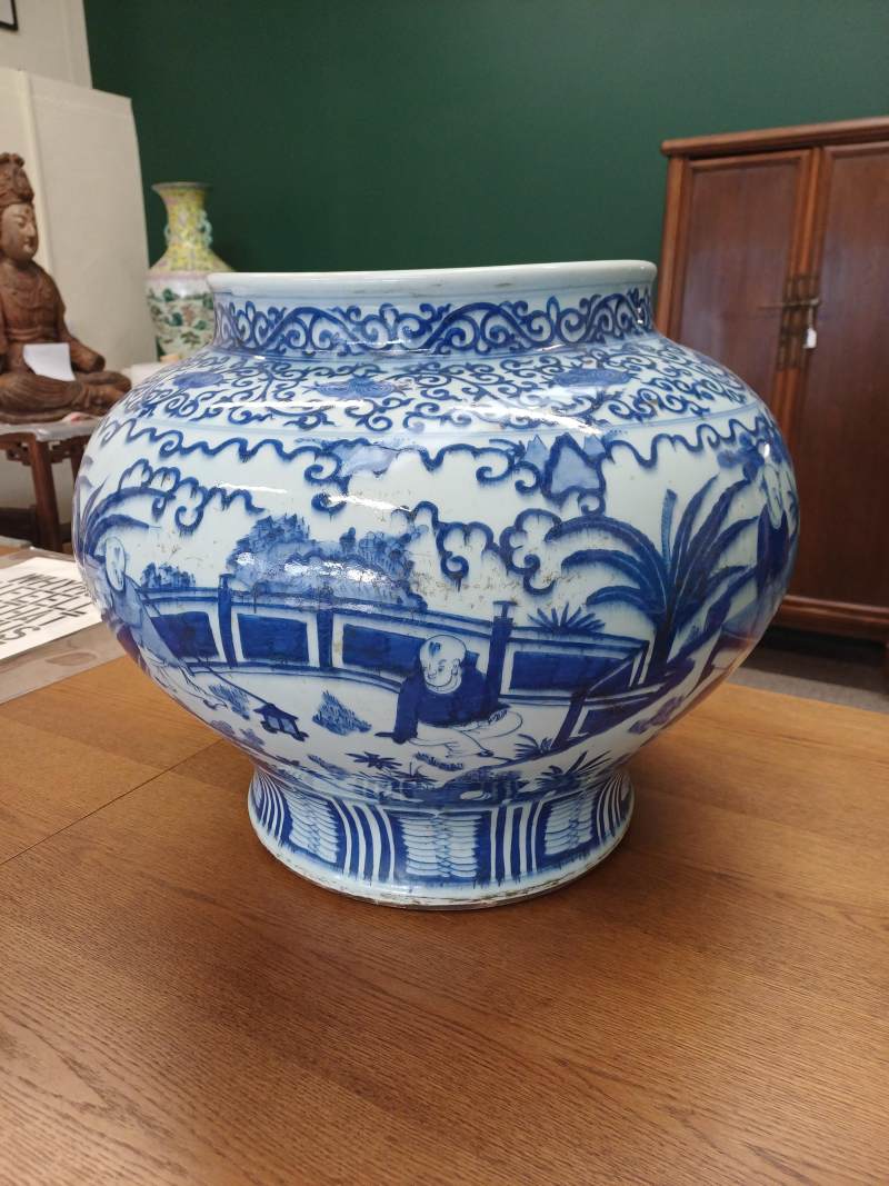 清十八世紀 青花百子圖瓶 | A large Chinese blue and white 'boys' vase, Qing dynasty, 18th century - 图20