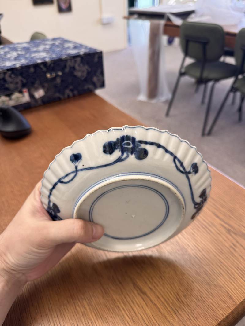 明天啟 青花古染付瑞兔圖菱花口盤 | Santos Collection | A Chinese blue and white kosometsuke 'hare' foliate dish, Ming dynasty, Tianqi period - 图15