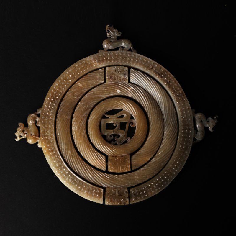 十九/二十世紀 仿古玉璧一組三件 | Three Chinese archaistic jade discs, bi, 19th/20th century - 图2