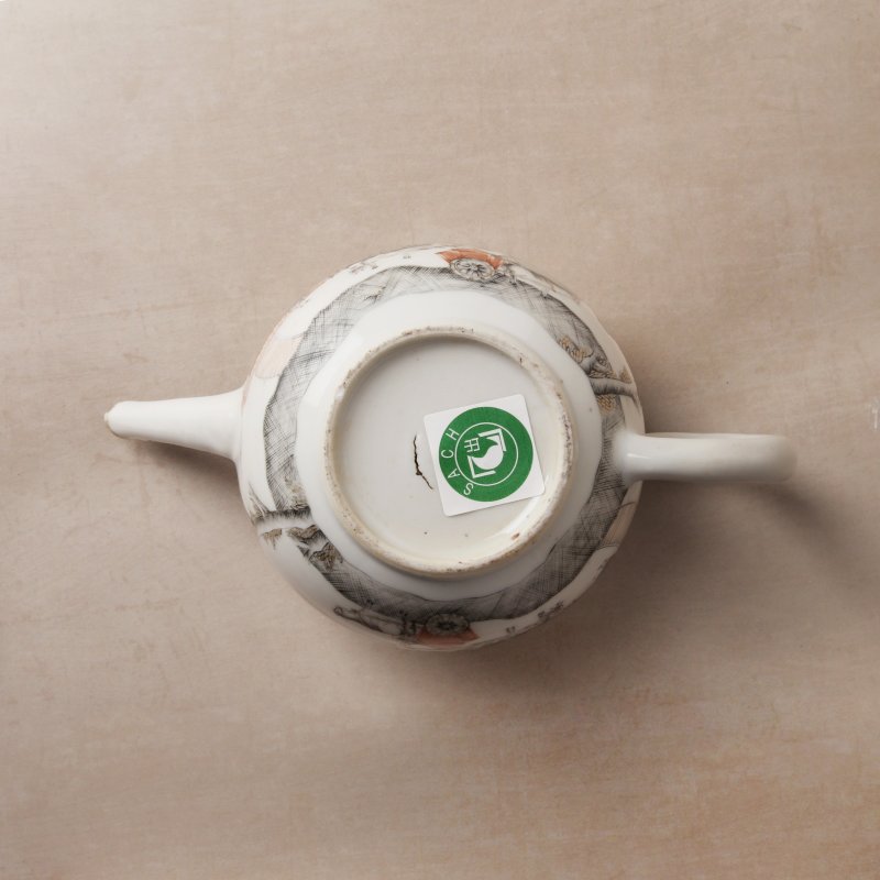 清乾隆 墨彩高粱收穫圖蓋壺 | Santos Collection | A rare Chinese export en-grisaille 'sorghum harvesting' teapot, Qing dynasty, Qianlong period - 图5
