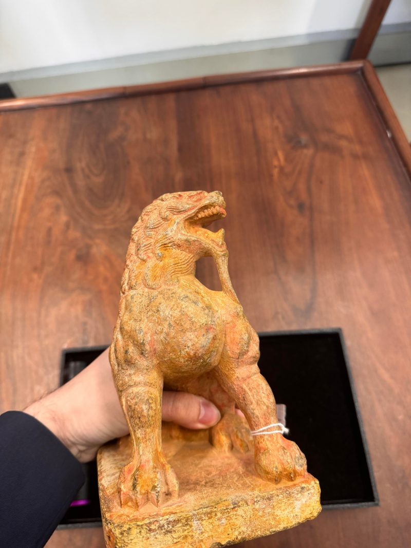 或為唐 大理石雕瑞獅像 | A Chinese marble carving of a lion, possibly Tang dynasty - 图7