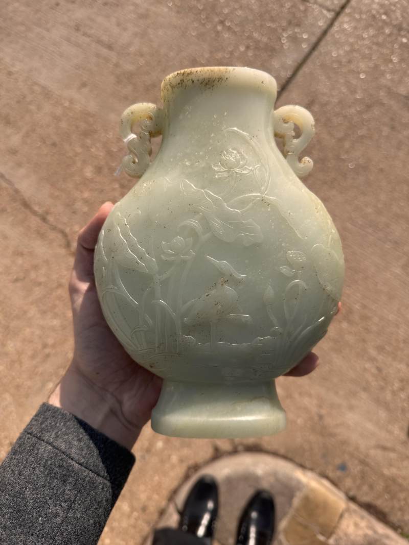 清乾隆 青玉雕蓮塘清趣圖瓶 | A fine Chinese celadon jade 'lotus pond' vase, Qing dynasty, Qianlong period - 图21