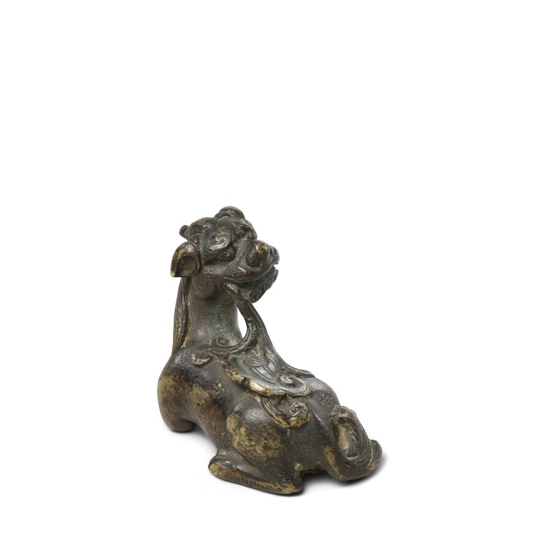 晚明至清初 銅象及銅瑞獸 一組兩件 | TWO BRONZE FIGURES - 图2