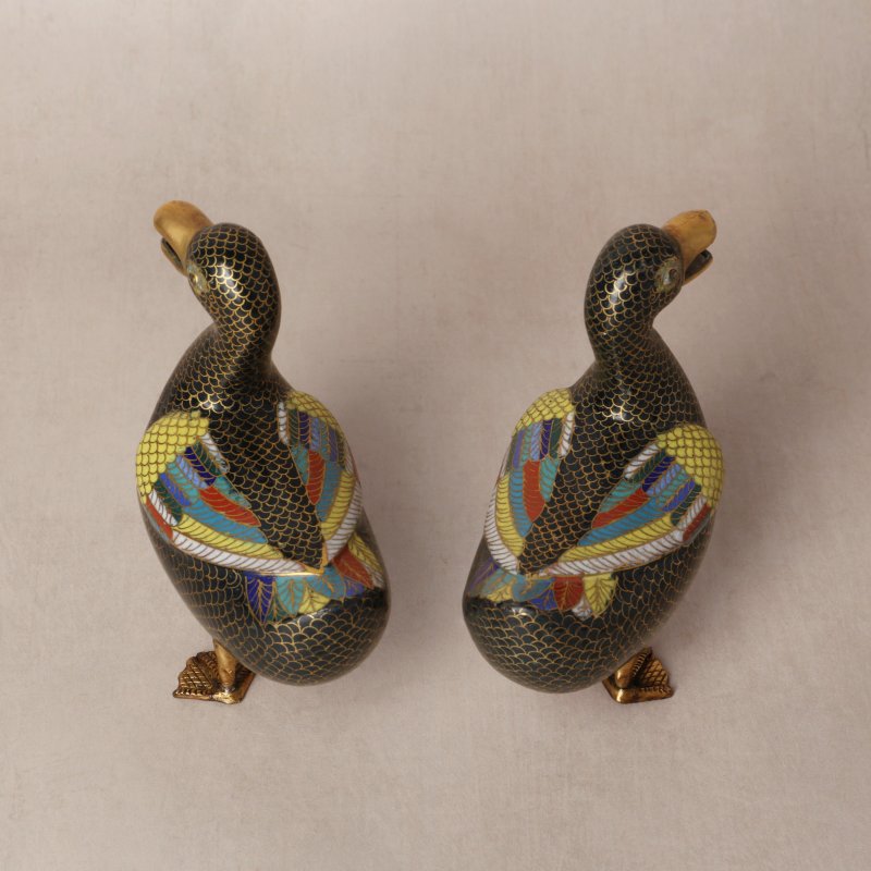 清十八世紀 掐絲琺瑯銅鍍金寶鴨像一對 | A pair of Chinese cloisonné enamel and gilt-bronze duck figures, Qing dynasty, 18th century - 图22