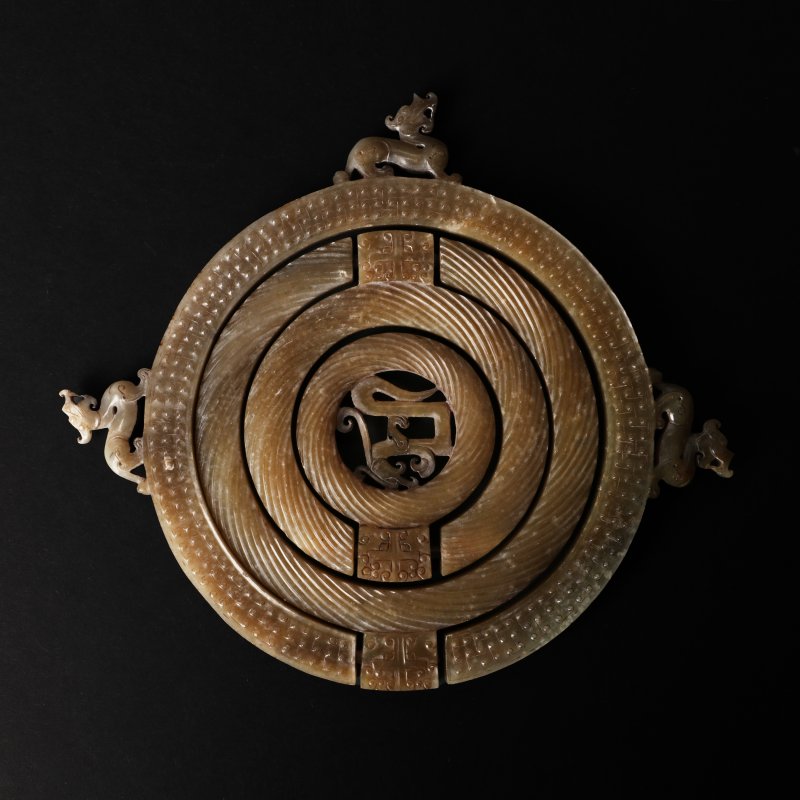 十九/二十世紀 仿古玉璧一組三件 | Three Chinese archaistic jade discs, bi, 19th/20th century - 图3