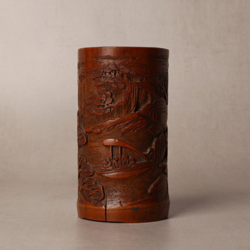 清十九世紀 竹雕山水人物圖筆筒 | A Chinese carved bamboo brushpot, Qing dynasty, 19th century