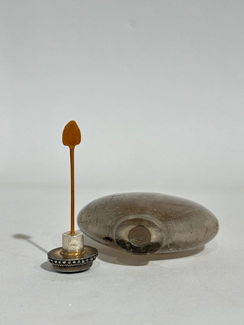 清十九世紀 發晶鼻煙壺 | A HAIR CRYSTYAL SNUFF BOTTLE - 图4