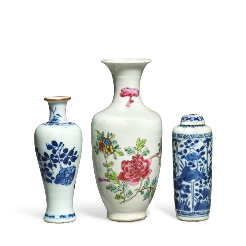 清康熙至雍正 青花花卉紋瓶兩件及粉彩瓶一件 | TWO BLUE AND WHITE VASES AND A FAMILLE ROSE VASE