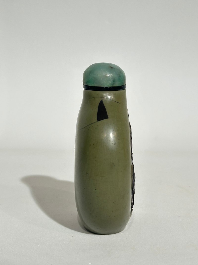 二十世紀 端石⌈喜上眉梢⌋鼻煙壺 | A DUAN-STONE 'MAGPIE AND PRUNUS' SNUFF BOTTLE - 图7