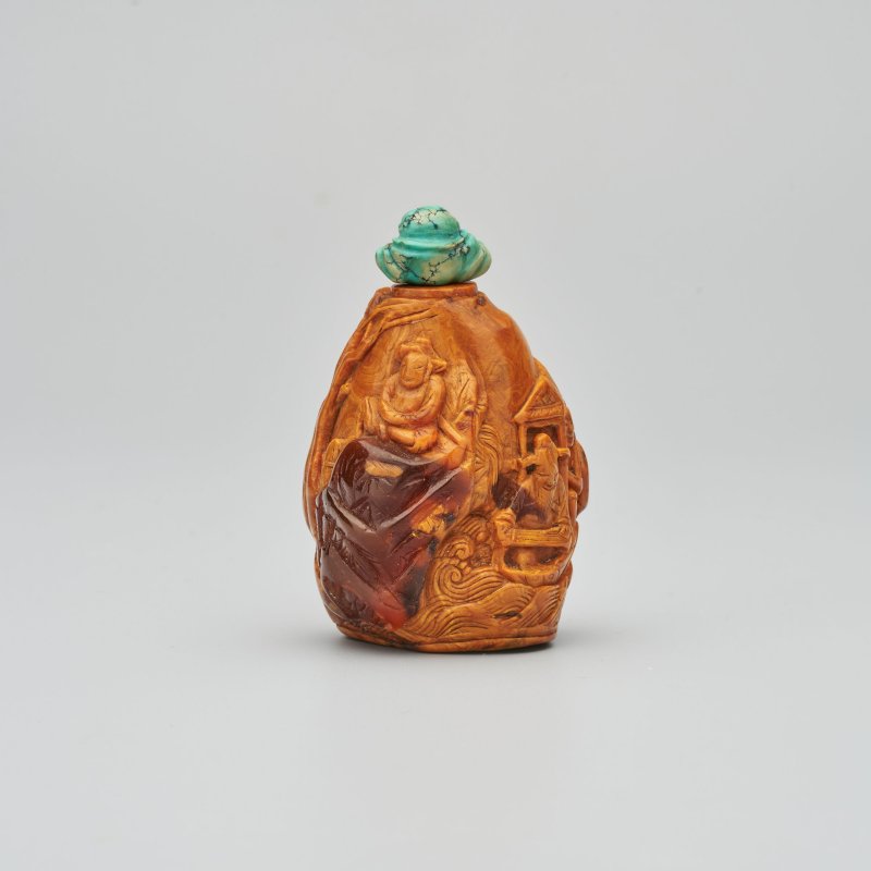 1760-1880 琥珀人物大師根珀人物紋鼻煙壺 及盒 | A ROOT AMBER SNUFF BOTTLE - 图12