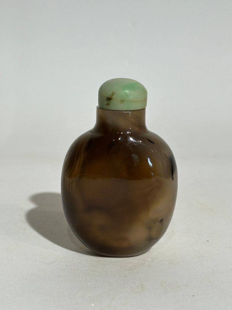 清十九世紀 水藻瑪瑙、纏絲瑪瑙、影瑪瑙鼻煙壺四件 | FOUR AGATE SNUFF BOTTLES - 图16