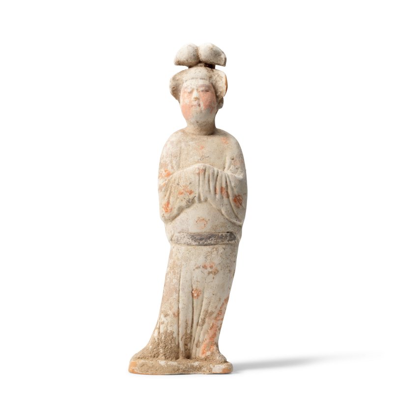 唐 仕女俑 | A PAINTED POTTERY MODEL OF A COURT LADY