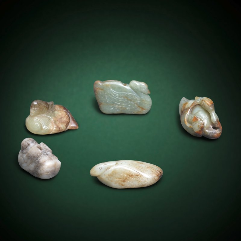 清及更晚 玉雕鳥一組五件 | A GROUP OF FIVE JADE BIRD CARVINGS - 图3